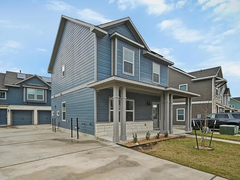 167 Rioja #MAIN HOUSE — Photo 3