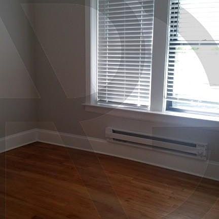 3rd image of 2317 N Rockwell St APT 3B