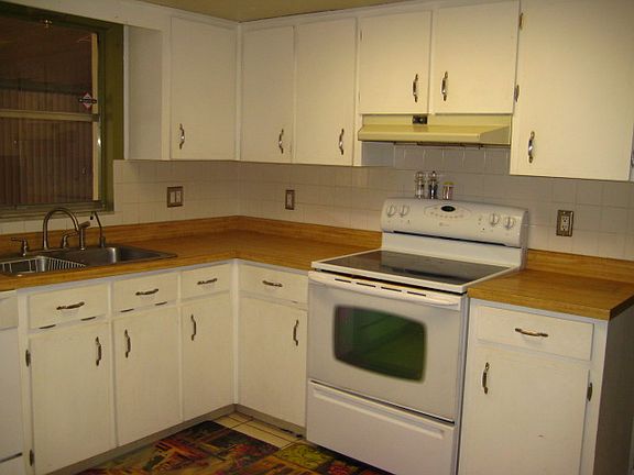 3rd image of 1088 Fountainhead Dr