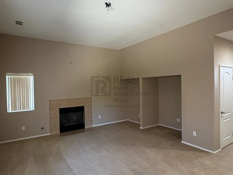 756 Conlon Dr — Photo 8