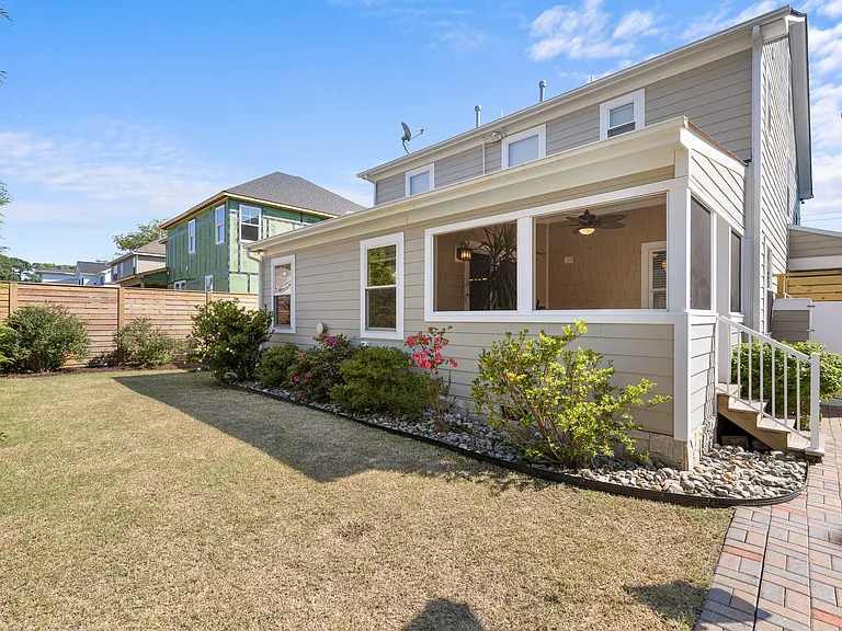 809 Virginia Ave — Photo 15