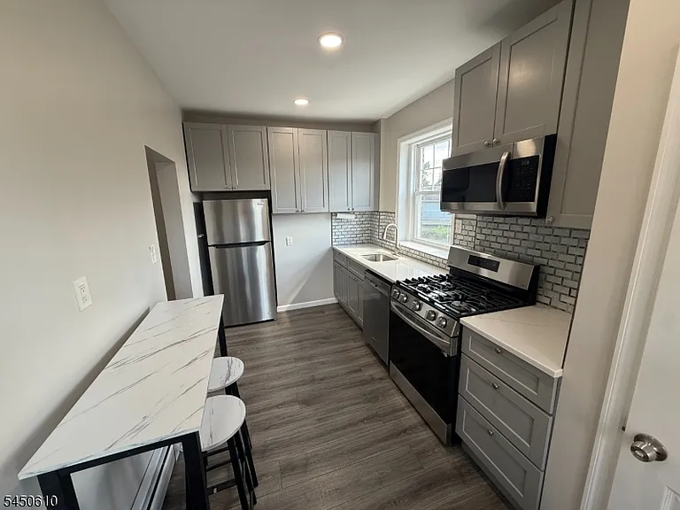 11 North Ave E #3 — Photo 9