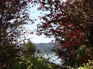 16 SE Back Bay Dr, Newport, OR