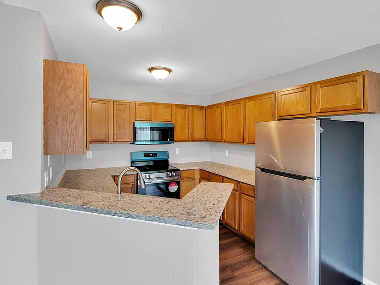 2520 Fatima Ave — Photo 3
