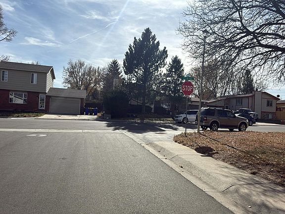 5th image of 195 44th Ave
