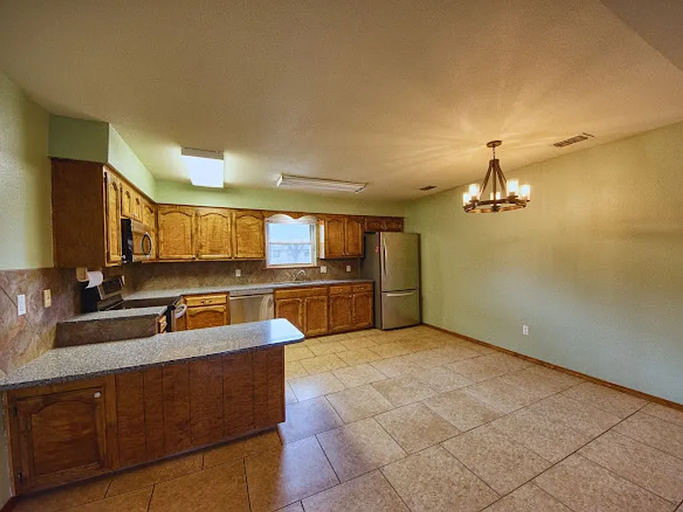 3509 Linkwood Ln — Photo 7