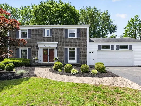 53 Old Forge Ln, Pittsford, NY 14534