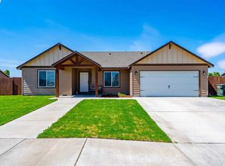 6116 Bulldog Ln, Pasco, WA 99301