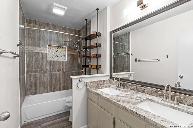 6027 Forest Shadow St — Photo 32