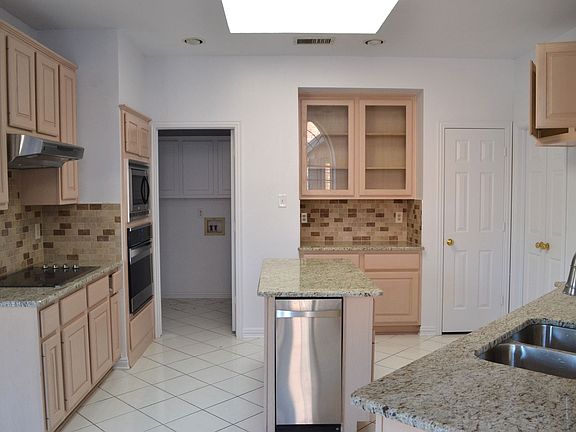 5th image of 3609 Adavale Dr