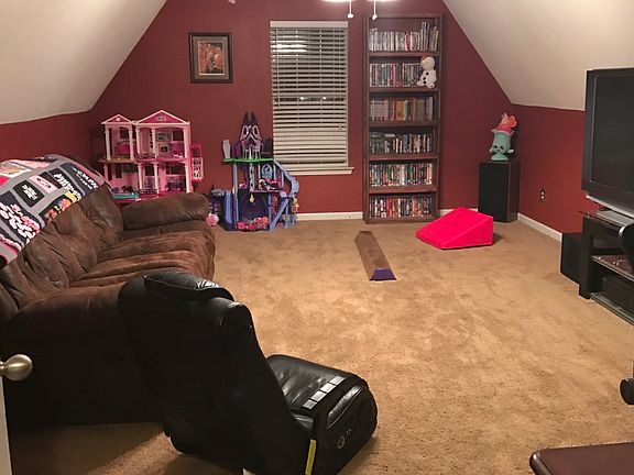 4th image of 5901 Landau Dr