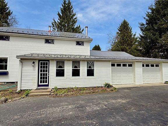 2nd image of 784 Tollgate Hill Rd