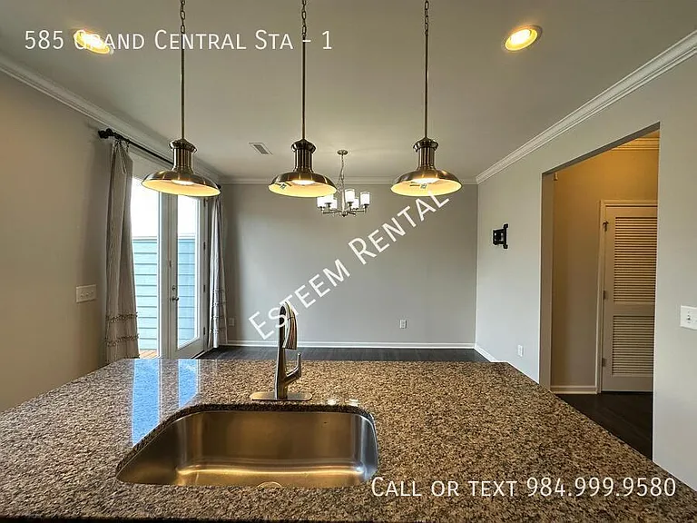 585 Grand Central Sta #1 — Photo 15