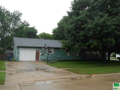 520 6th Ave SE, Le Mars, IA, 51031