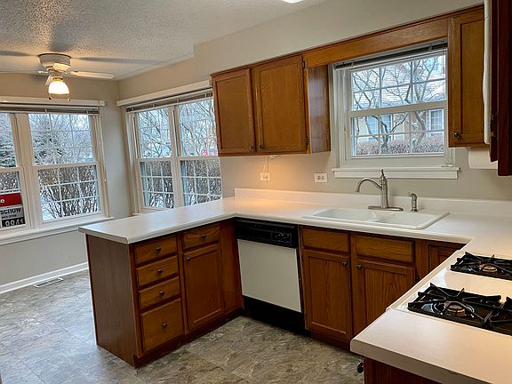 3rd image of 1480 Georgetown Dr #1480
