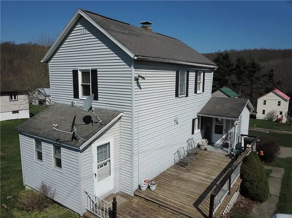 1027 1st St, Kittanning, PA 16201