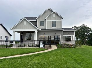 3736 Holbrook Dr, Waconia, MN 55387