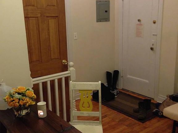 3rd image of 3143 34th St APT 3B