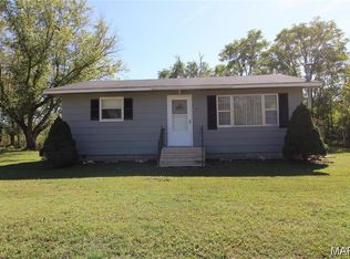 510 3rd St, Fremont, MO 63941