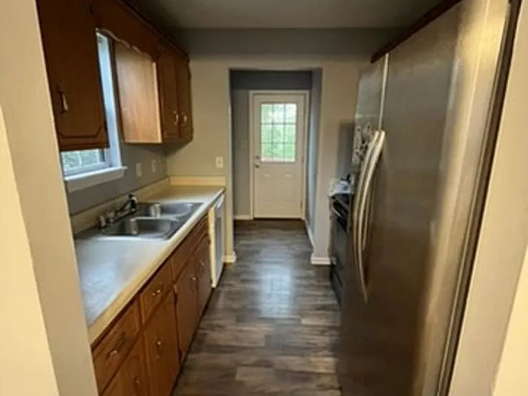 717 Polk Ave — Photo 10