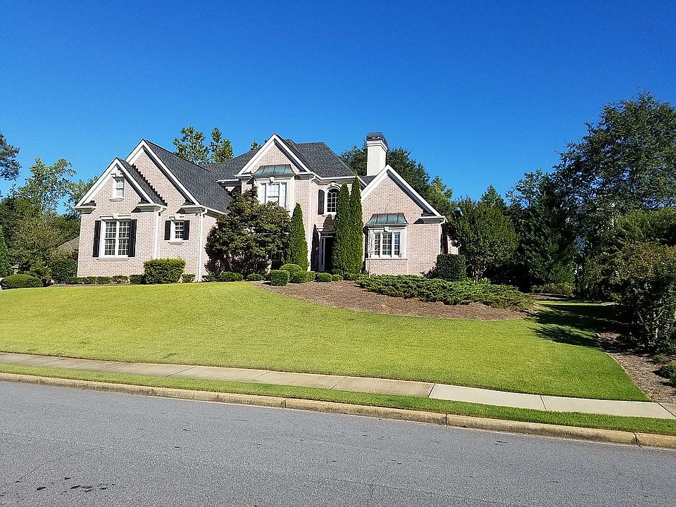 2nd image of 4985 Riverlake Dr