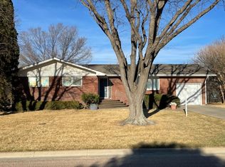 115 N Jackson St, Hugoton, KS 67951