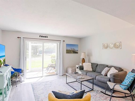 3rd image of 18081 SE Country Club Dr APT 214