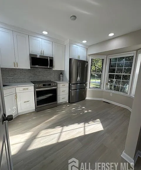 1 John Adams Ct #B — Photo 6