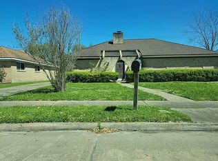 11406 Scottsdale Dr, Meadows Place, TX 77477