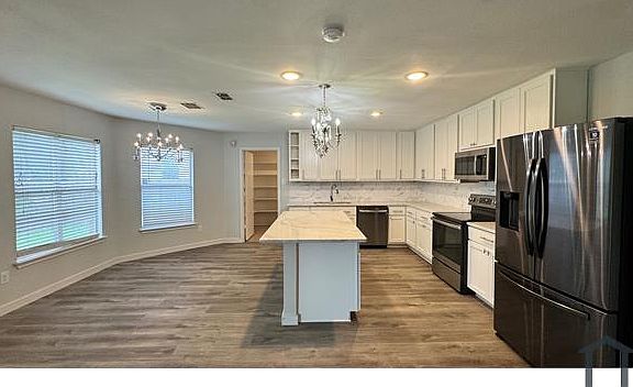 3rd image of 203 Kissimmee Dr