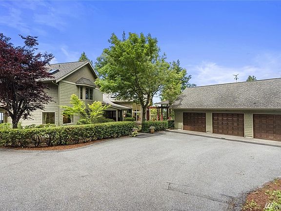 2nd image of 6022 106th Ave NW
