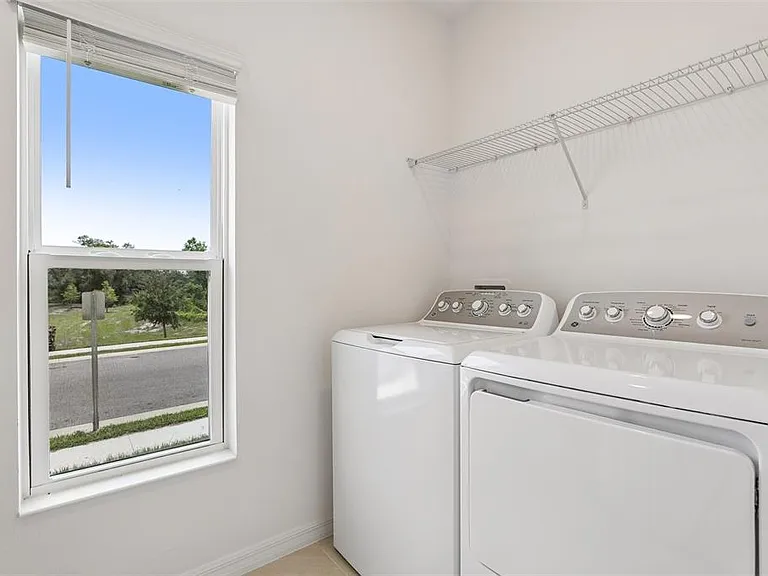 1581 Swan Swim Dr — Photo 16