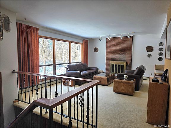 4th image of 94 Whangtown Road