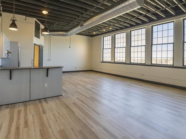 210 East St #10944130
