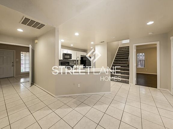 5th image of 1814 Forestdale Dr