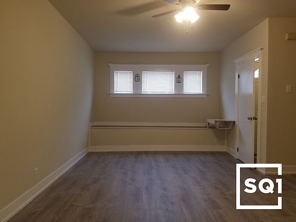 4th image of 2927 W Belmont Ave #1F
