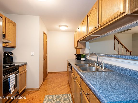 4th image of 1230 Bunker Hill Ct APT E