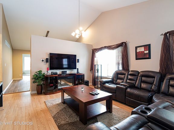 2nd image of 3007 Chestnut Pointe Dr