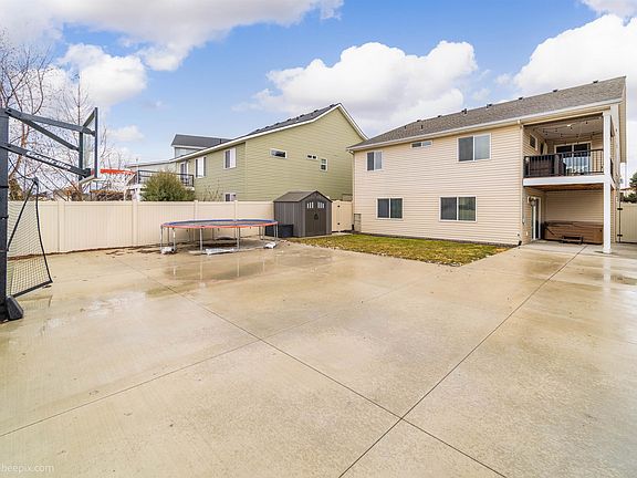 5th image of 20231 E Deschutes Ave