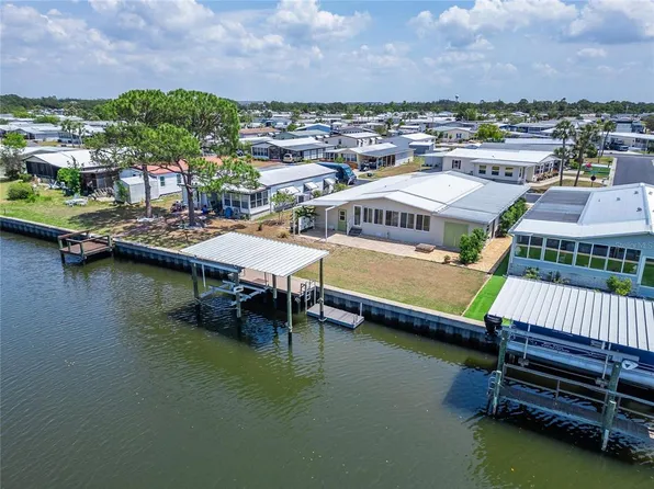 210 N Saint Thomas Cir, Apollo Beach, FL 33572