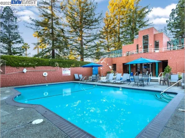4250 El Camino Real B318, Palo Alto, CA 94306
