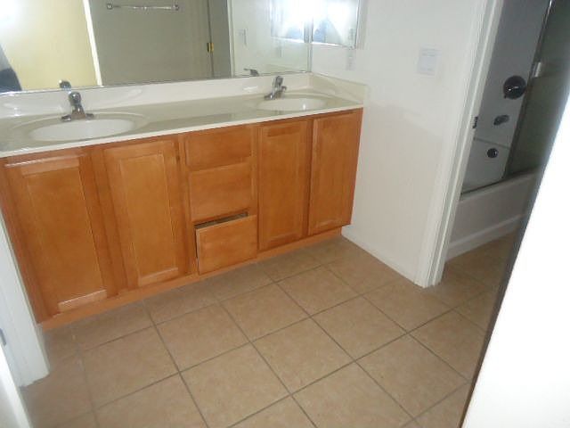 2nd image of 7578 Holiday Hills St
