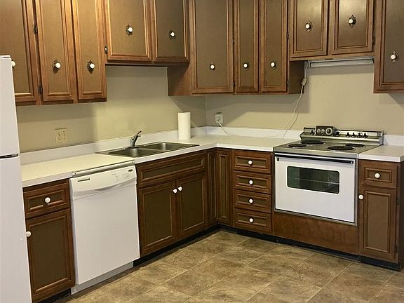 5th image of 2306 Danica Dr