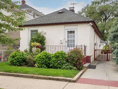 563 Magnolia Boulevard, Long Beach, NY, 11561