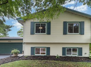 6920 Redwing Ln, Chanhassen, MN 55317