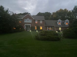 161 Klinger Dr, Sugarloaf, PA 18249