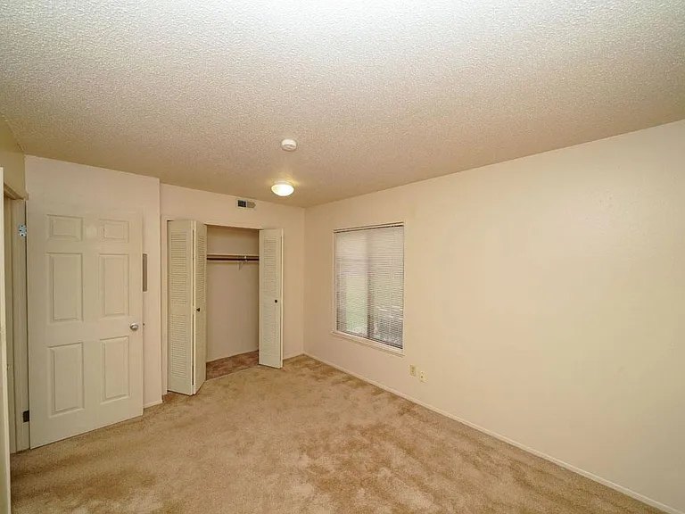 Madeira Apartments — Photo 15