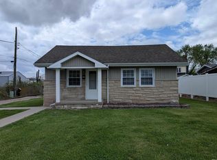 305 NE 2nd St, Loogootee, IN 47553