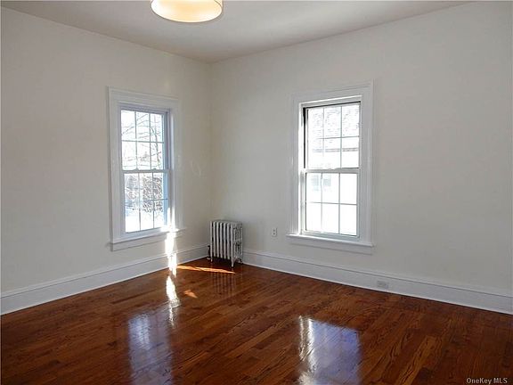 4th image of 25 Florence St #2