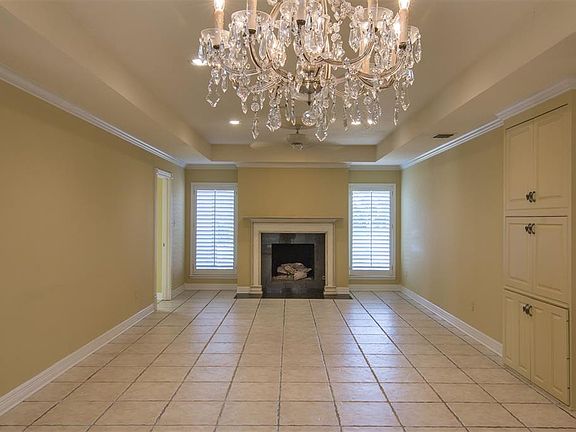2nd image of 41 Palisades Blvd
